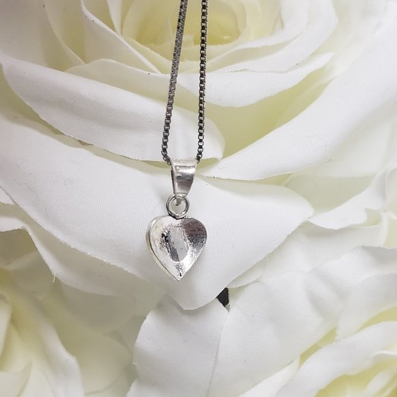Onyx Delicate Pendant Necklace in 925 Silver - Picture 3 of 4